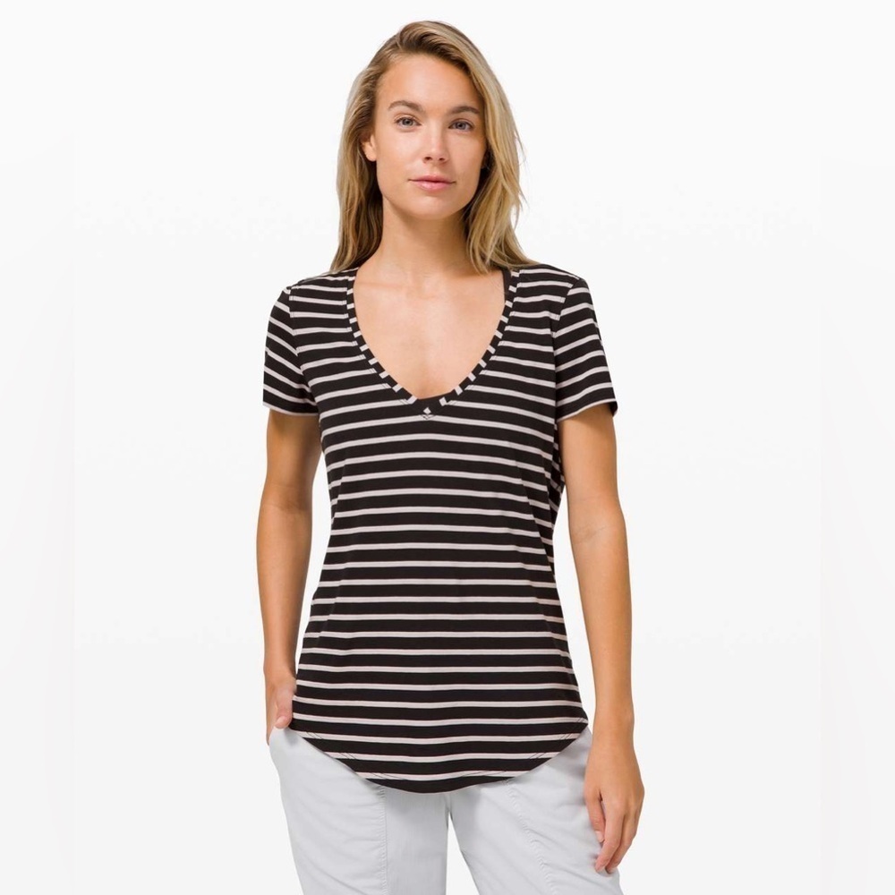 Lululemon Love Tee V
Yachtie Stripe Black Chrome